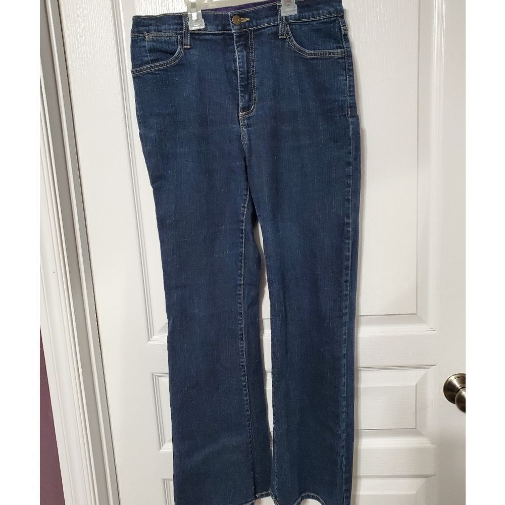 🎉 Host Pick 🎊 Jeans
